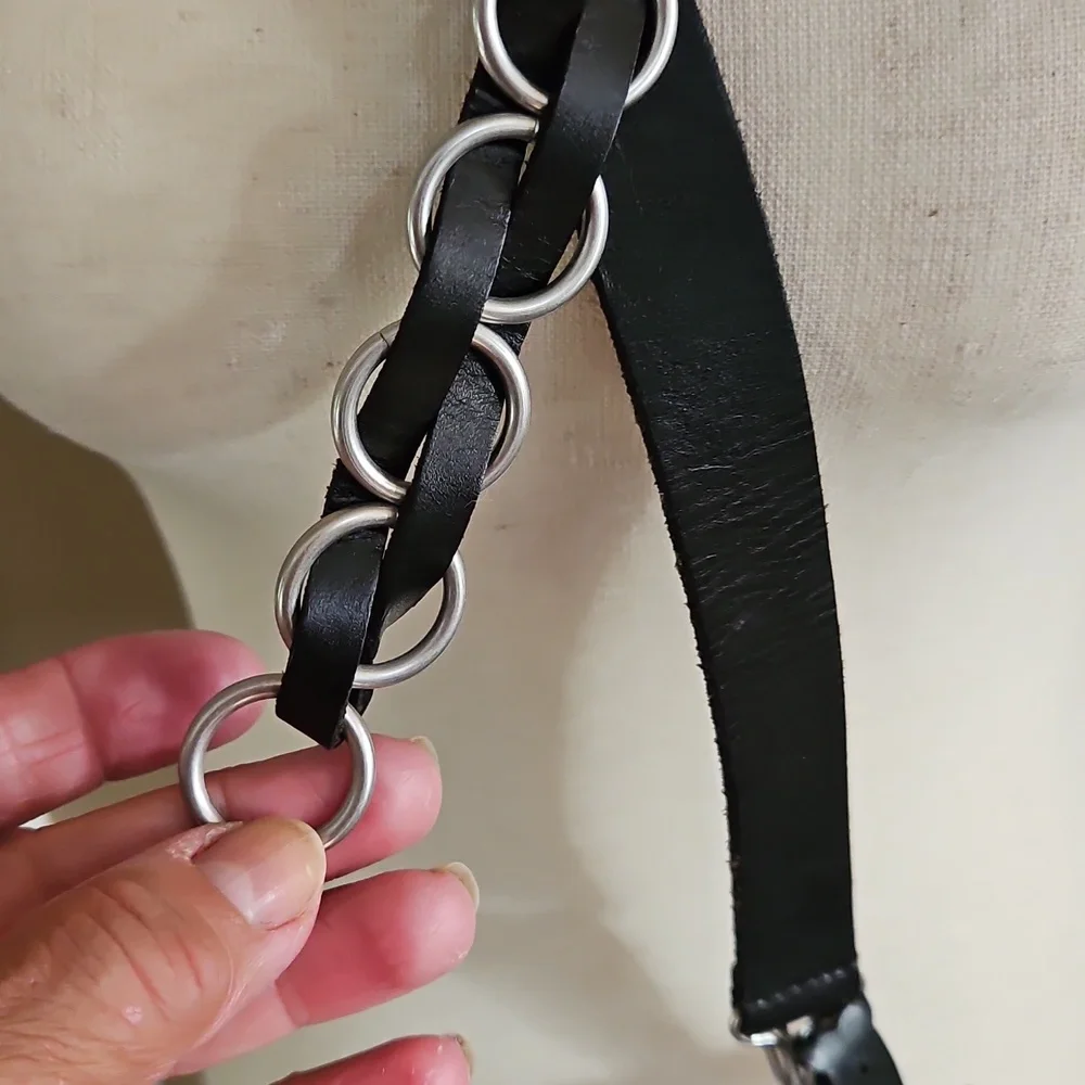 NWT Linea Pelle Black Silver CIRCLES goth 90s Thin Belt   Size Small